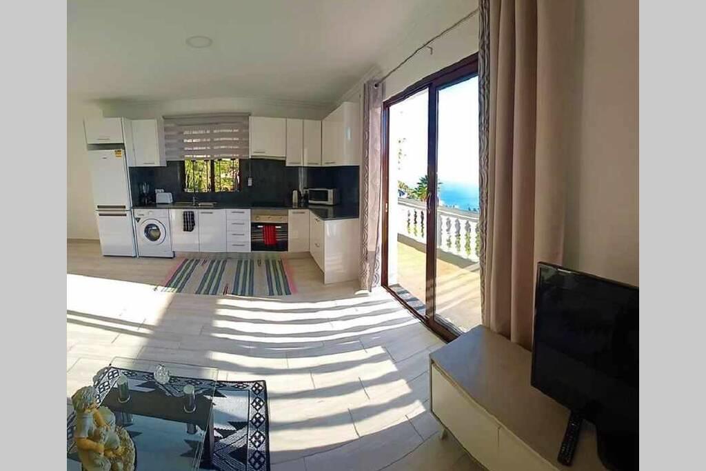 Arcos Grands Suites With Enormous And Private Pool. Arco da Calheta  Dış mekan fotoğraf
